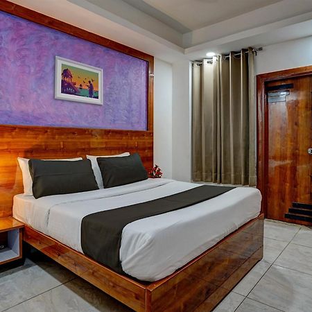 Hotel Hight Krone A Family Hotel Near Igi Airport Delhi Új-Delhi Kültér fotó