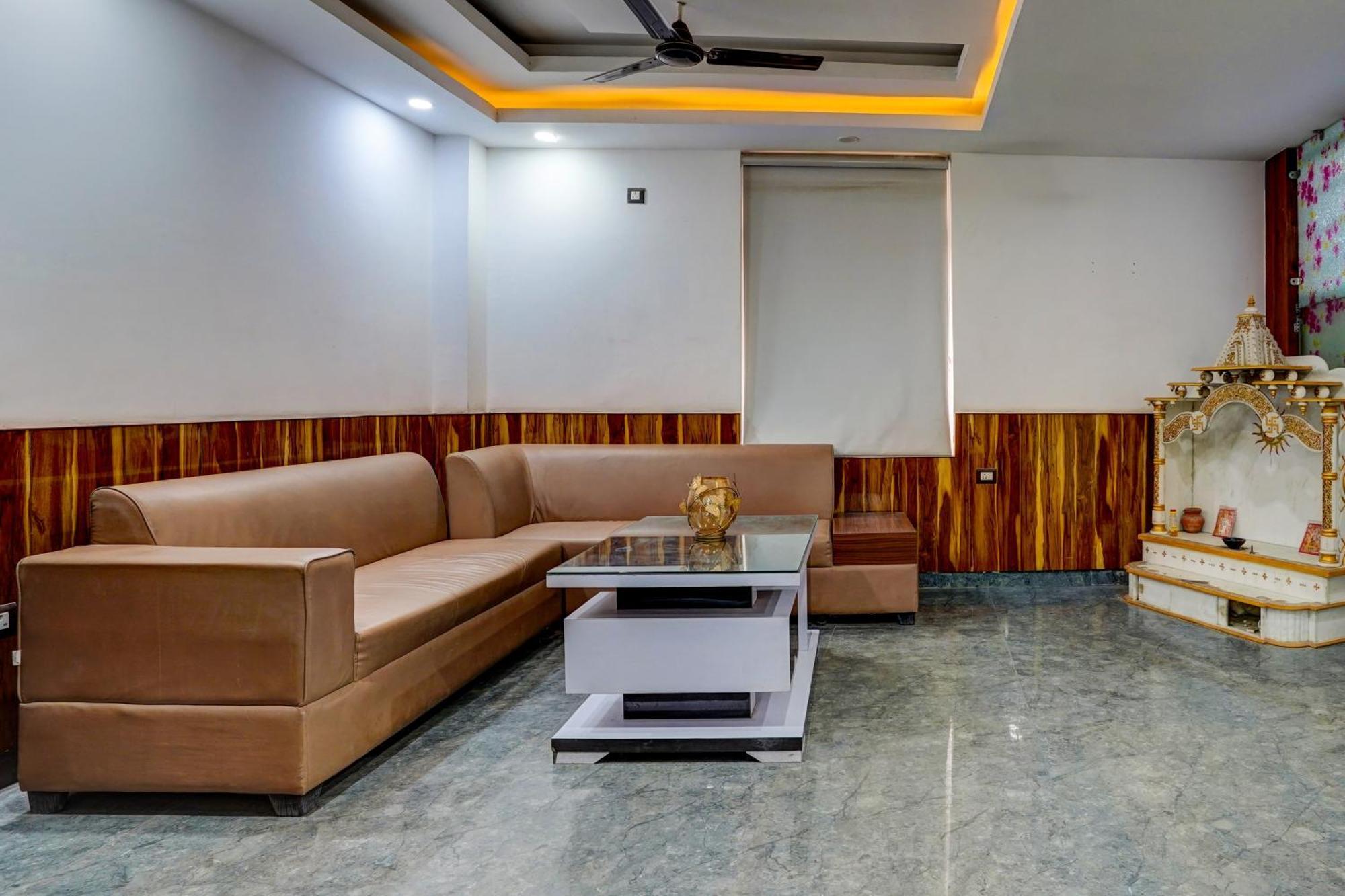 Hotel Hight Krone A Family Hotel Near Igi Airport Delhi Új-Delhi Kültér fotó